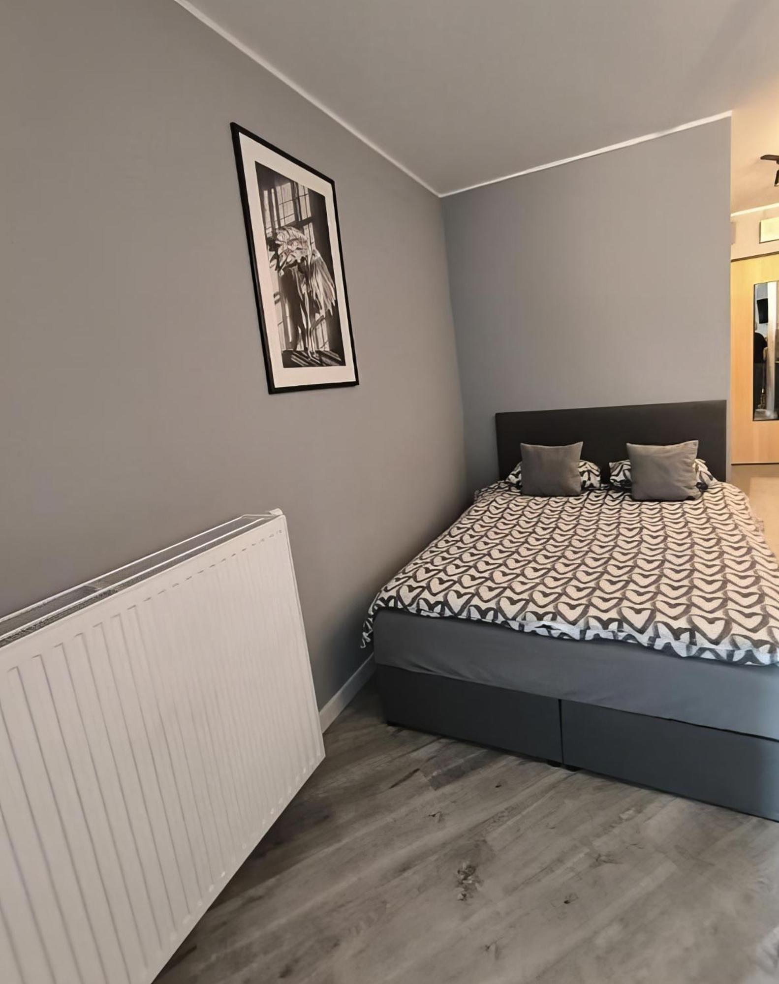 77 Wiktoryn Studio Apartment Warsaw Luaran gambar
