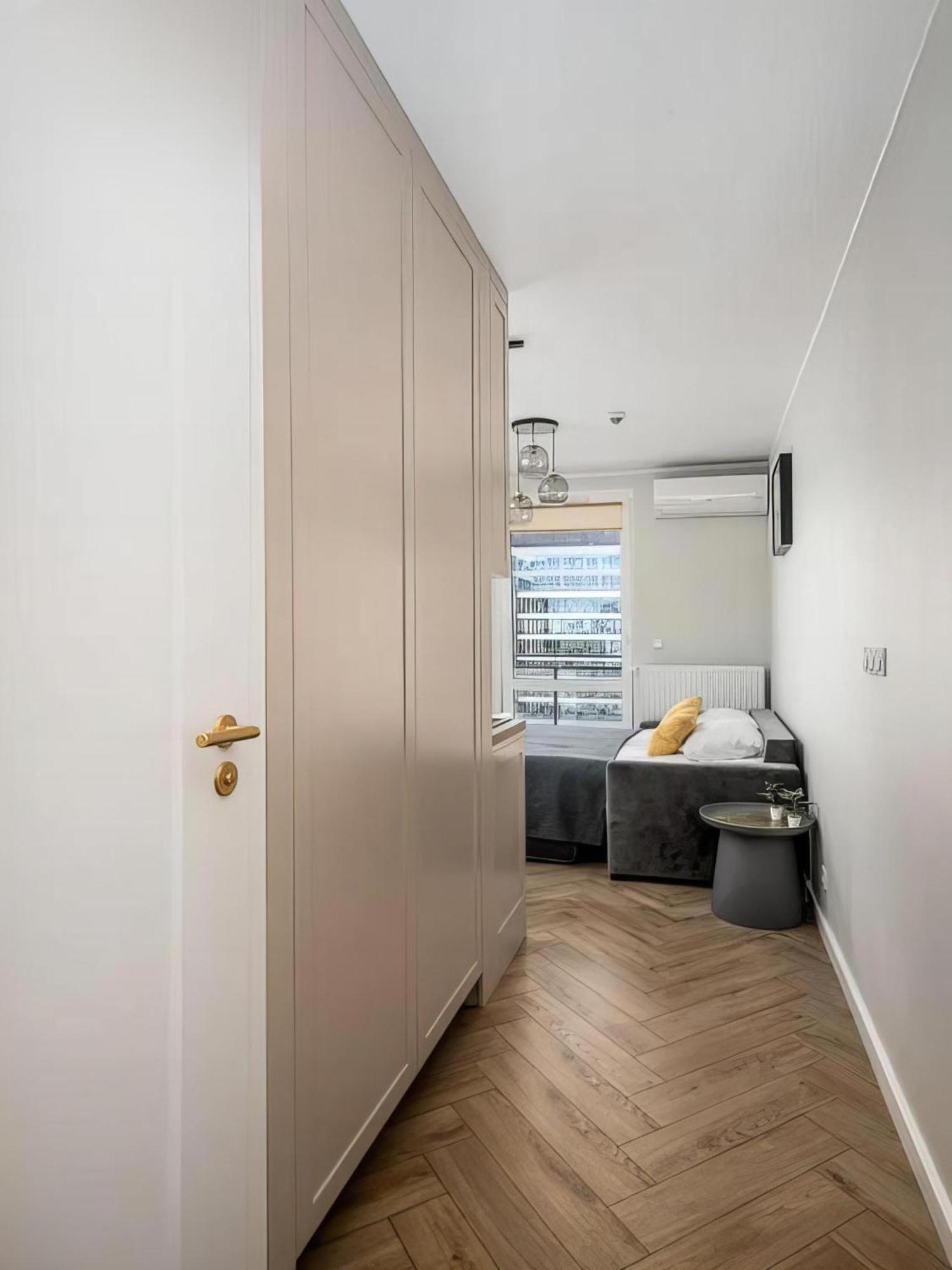 77 Wiktoryn Studio Apartment Warsaw Luaran gambar